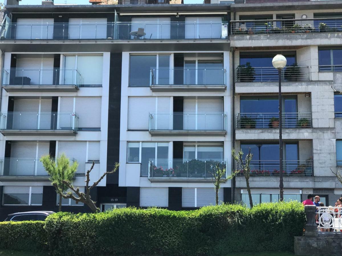 La Madame On La Concha Beach, Seaview Apartment 圣塞瓦斯蒂安 外观 照片