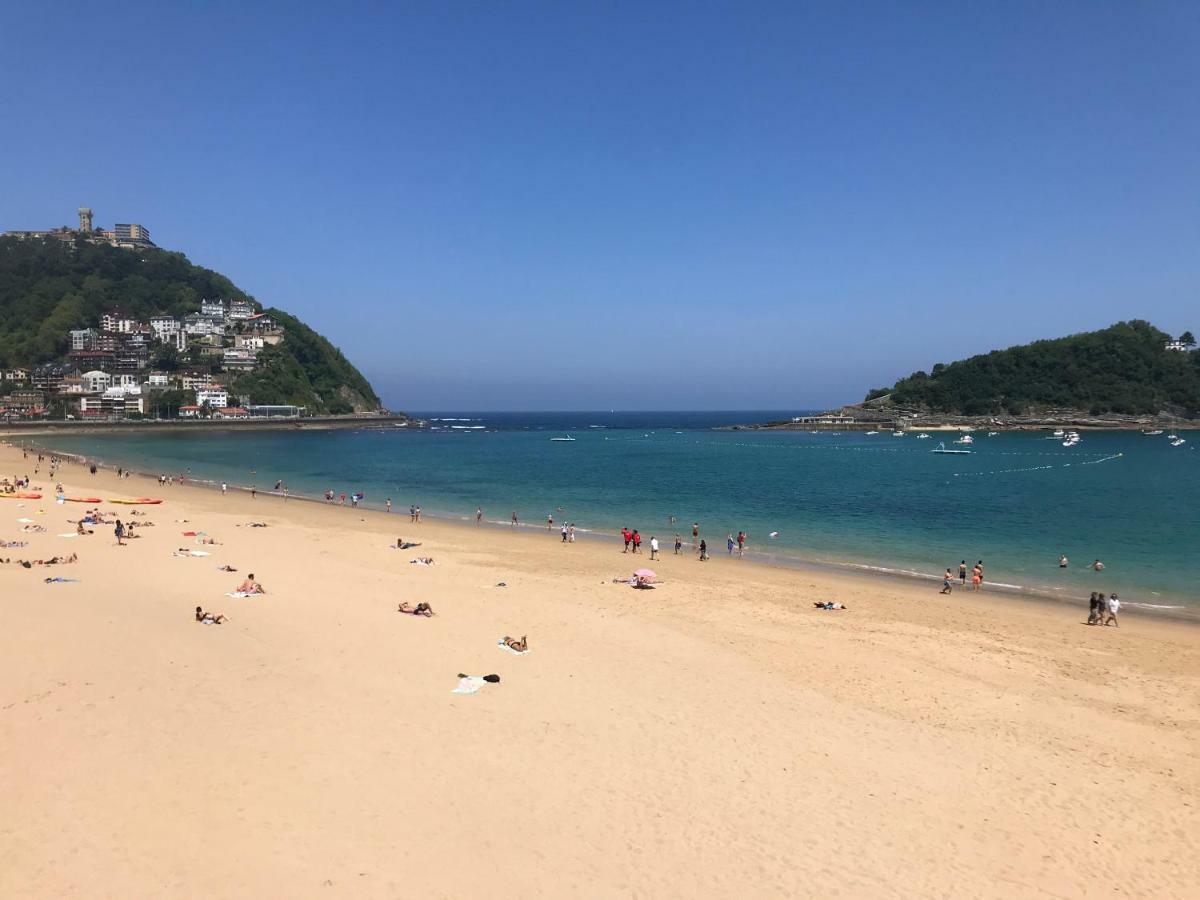 La Madame On La Concha Beach, Seaview Apartment 圣塞瓦斯蒂安 外观 照片
